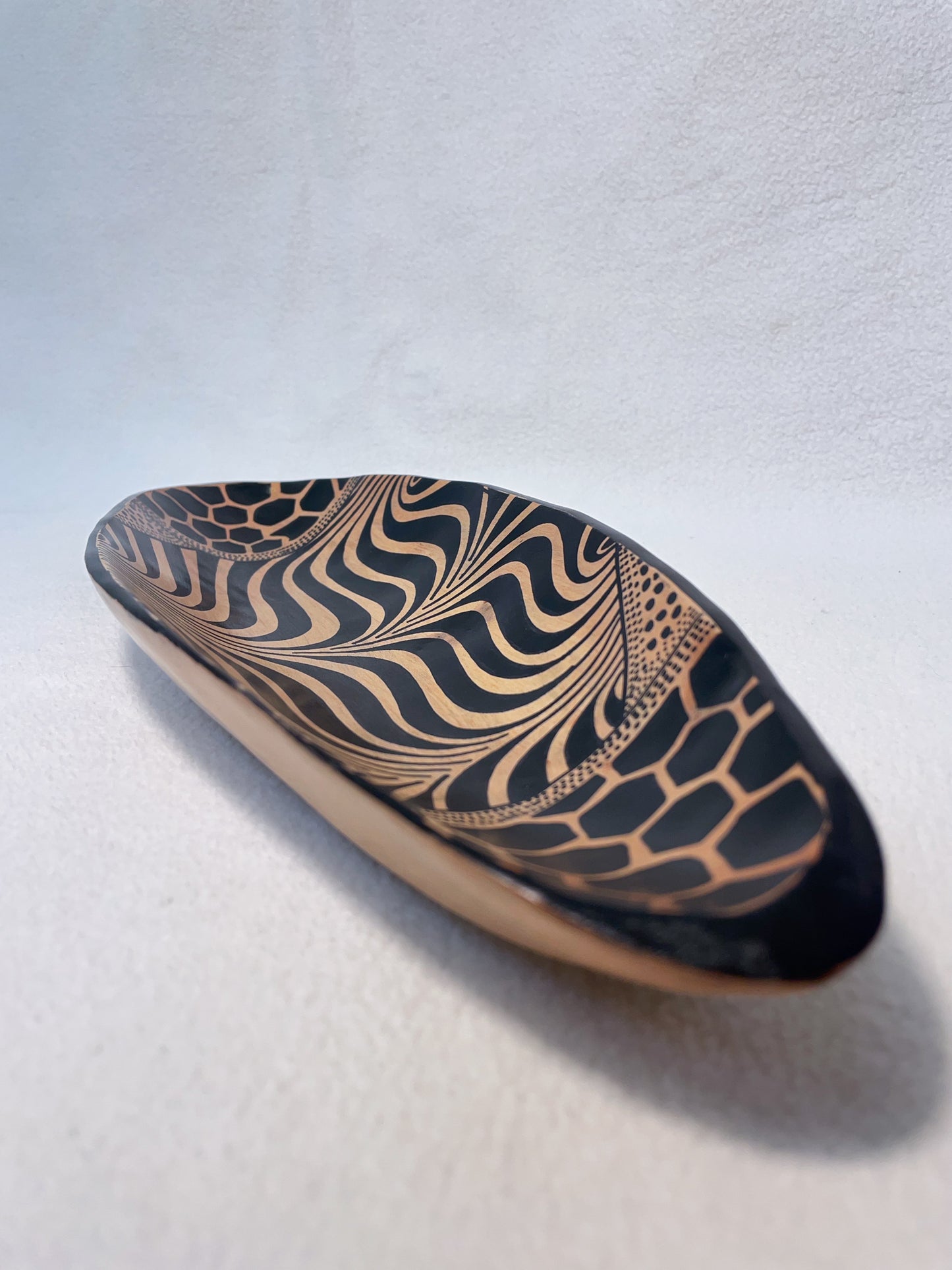 Ensemble de bols africains en bois faits à la main - 5 designs uniques aux motifs vivement peints
