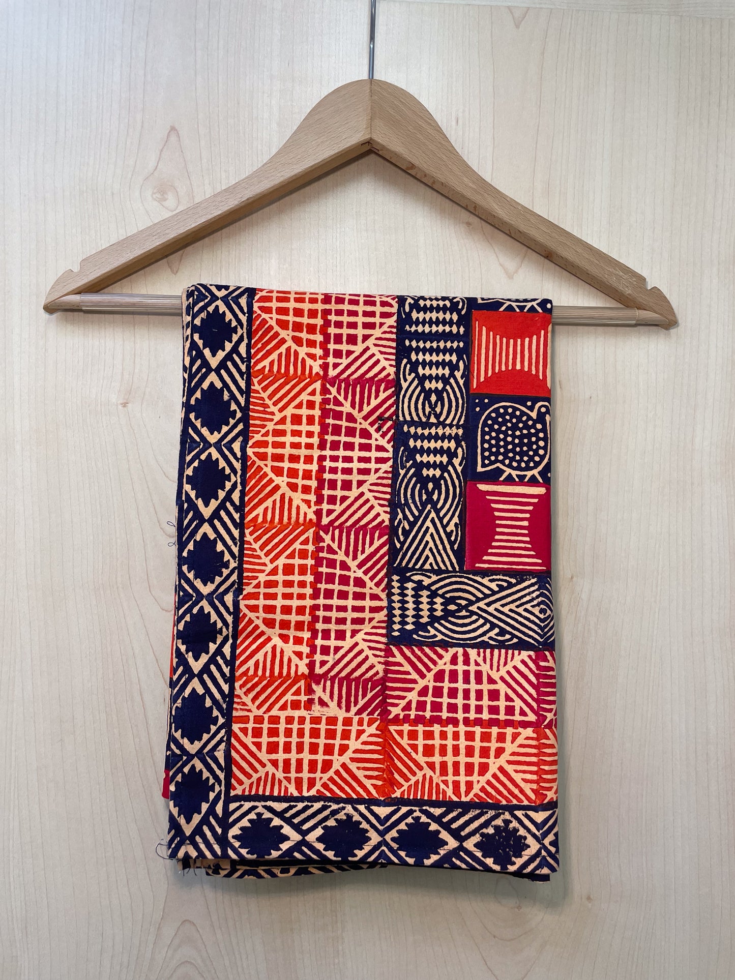 Ensemble de bols africains en bois faits à la main - 5 designs uniques aux motifs vivement peints