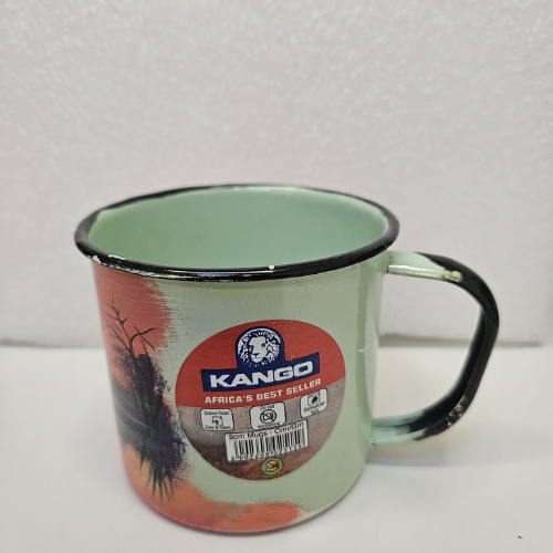 Tasse Kango avec un coucher de soleil sur un lac et une pintade huppée au fond